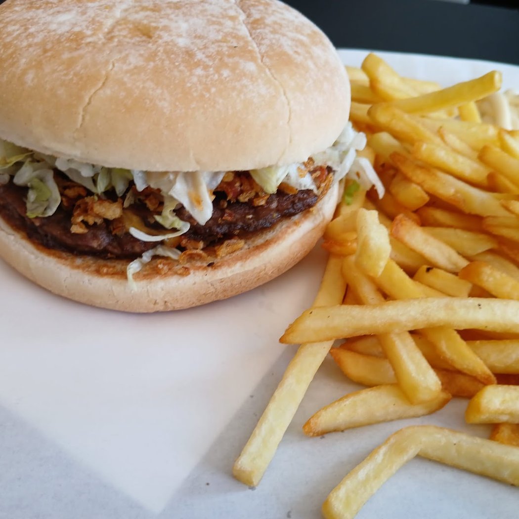 Saiyan Burger 1